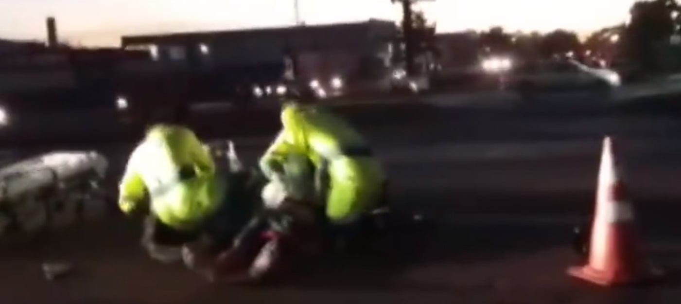 Homem morre depois de colisão entre moto e carro 1