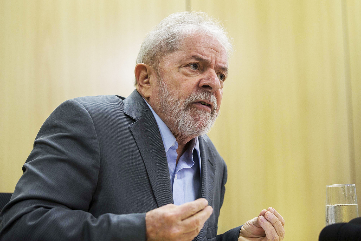 Condenação do ex-presidente Lula é mantida pelo TRF-4, em relação ao sítio