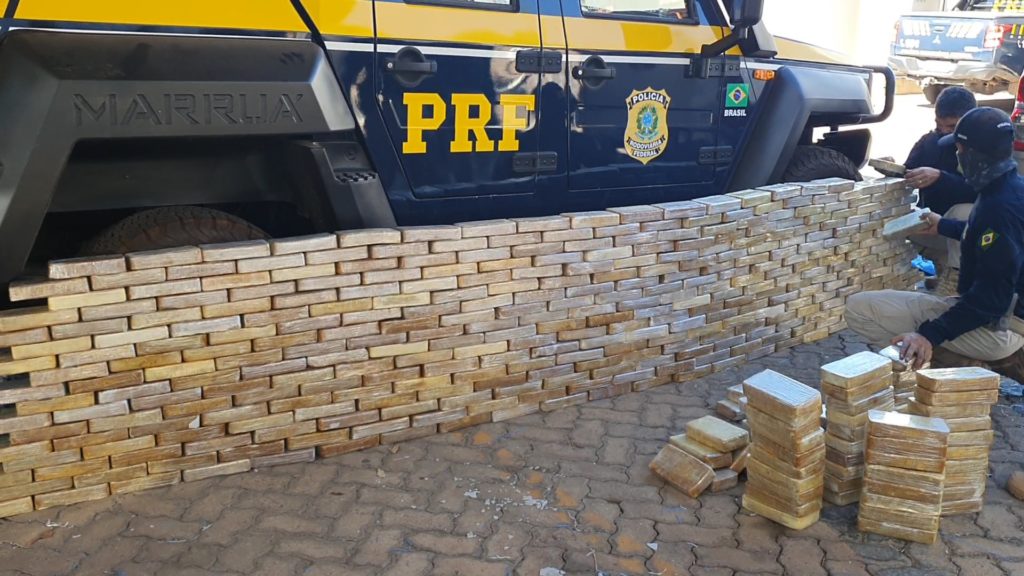 Mais de 400 kg de cocaína avaliada em R$ 53 milhões são apreendidos pela PRF 5