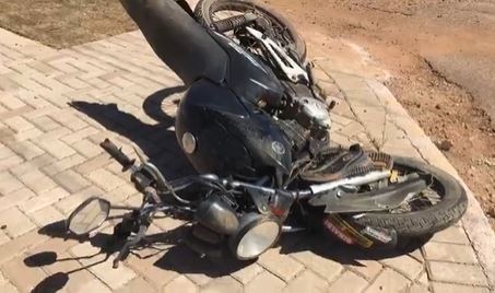 Motoqueiro morre após colidir contra caminhão em Sinop 2