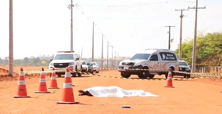 Homem é morto com pelo menos 8 tiros e corpo é encontrado em estrada de Mutum 6