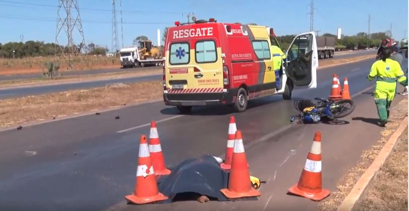 Mototaxista morre em colisão com carro na BR-163 em Nova Mutum 1
