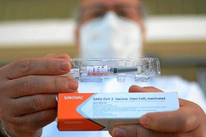 Vacina chinesa e do grupo Johnson & Johnson serão testadas em voluntários de Mato Grosso 1