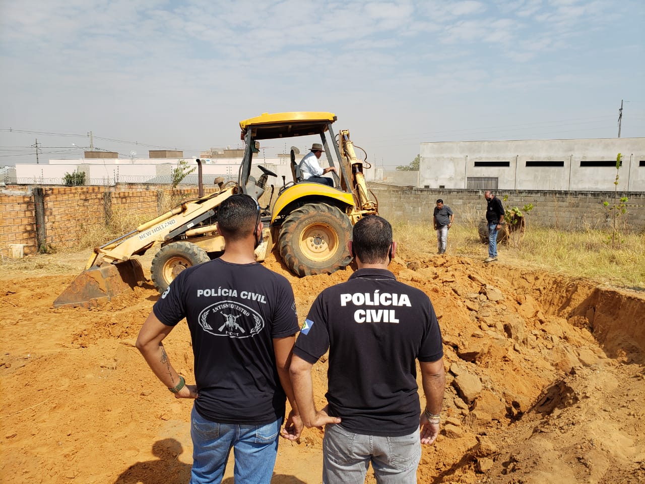 Caso Sara: Polícia suspende escavações e deve retornar a tarde