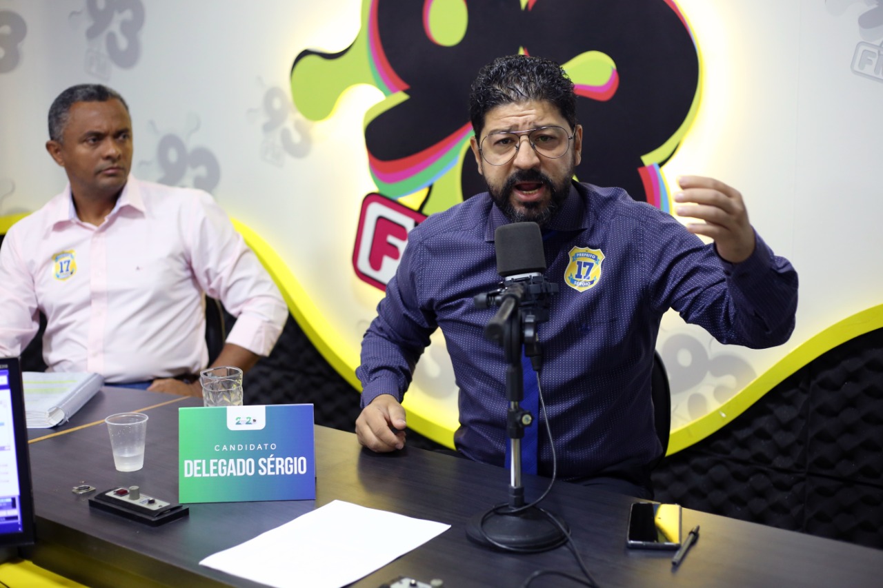 Candidato a Prefeito, Delegado Sérgio Ribeiro é entrevistado pela 93 FM
