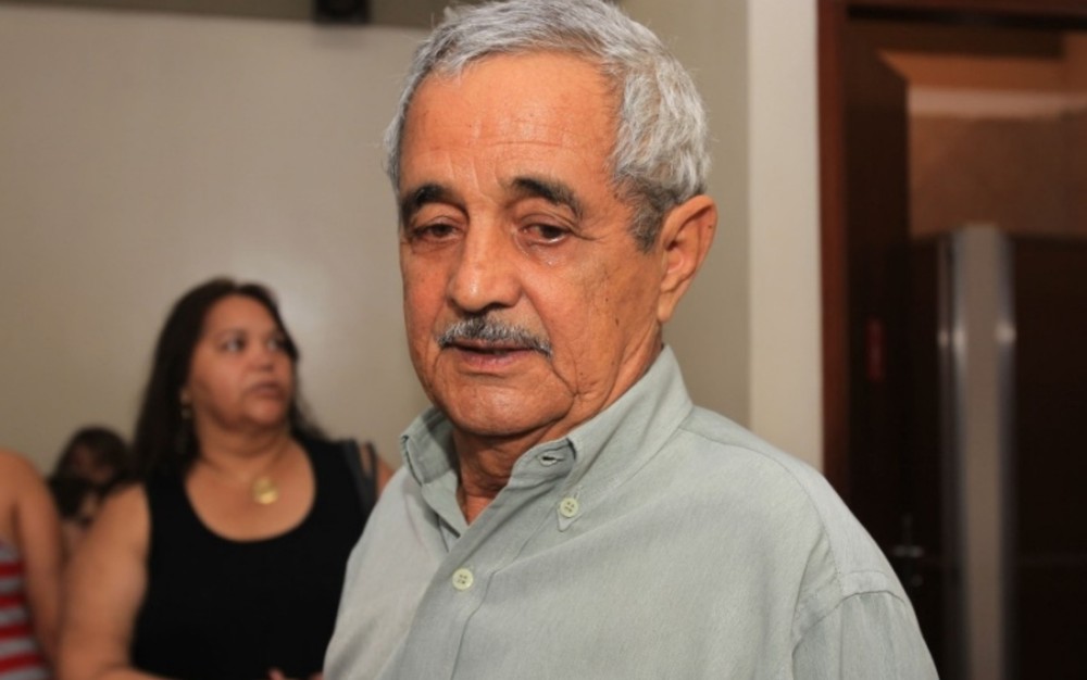 Pai de Zeze Di Camargo e Luciano morre após 14 dias internado
