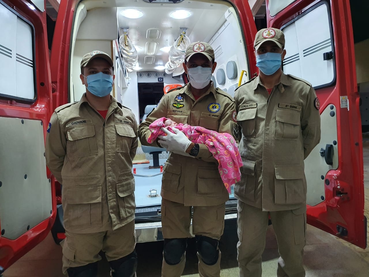 Bombeiros realizam parto humanizado em Sinop