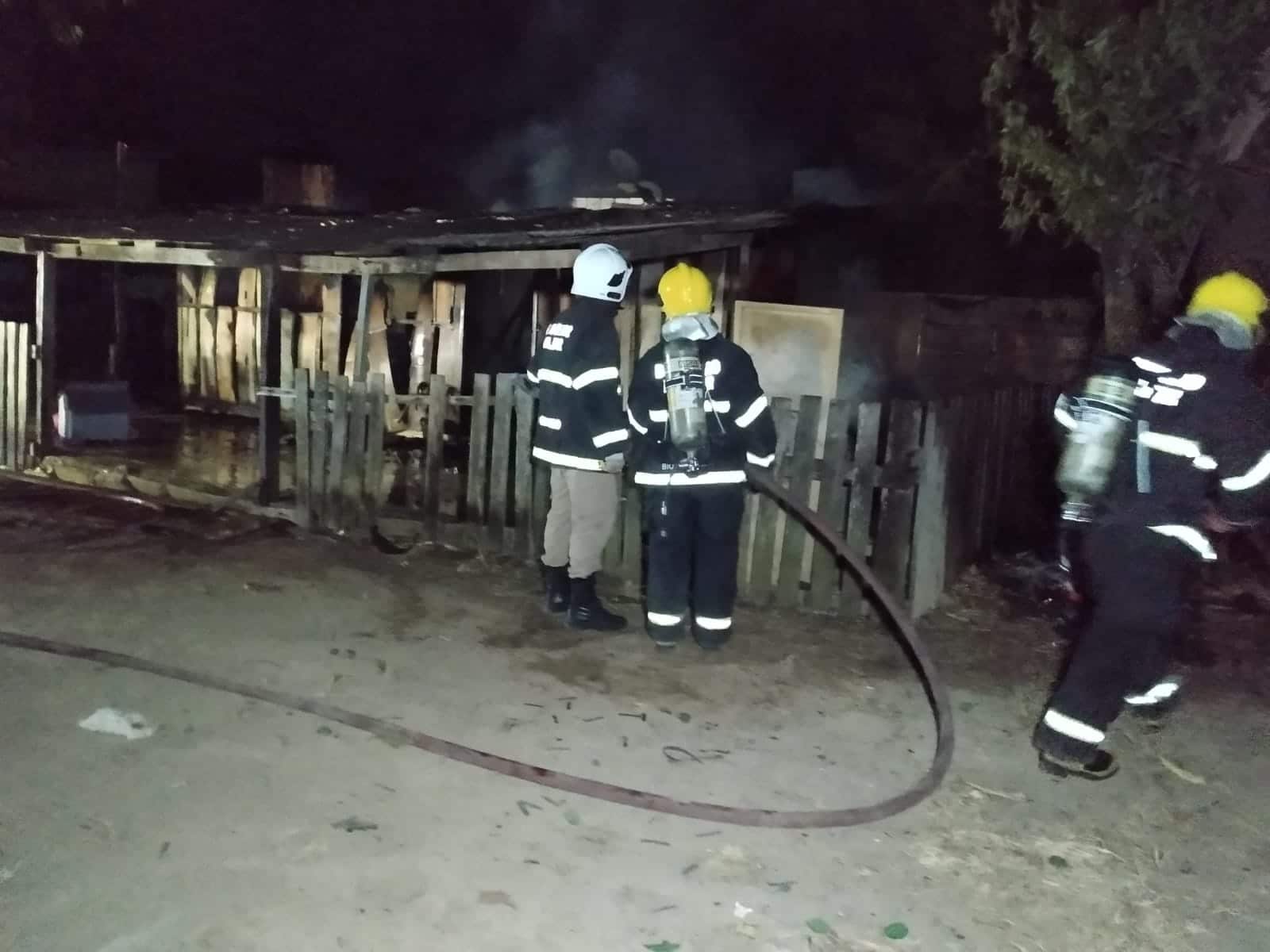 SINOP: Homem incendeia residência após colocar fogo em lixo 12