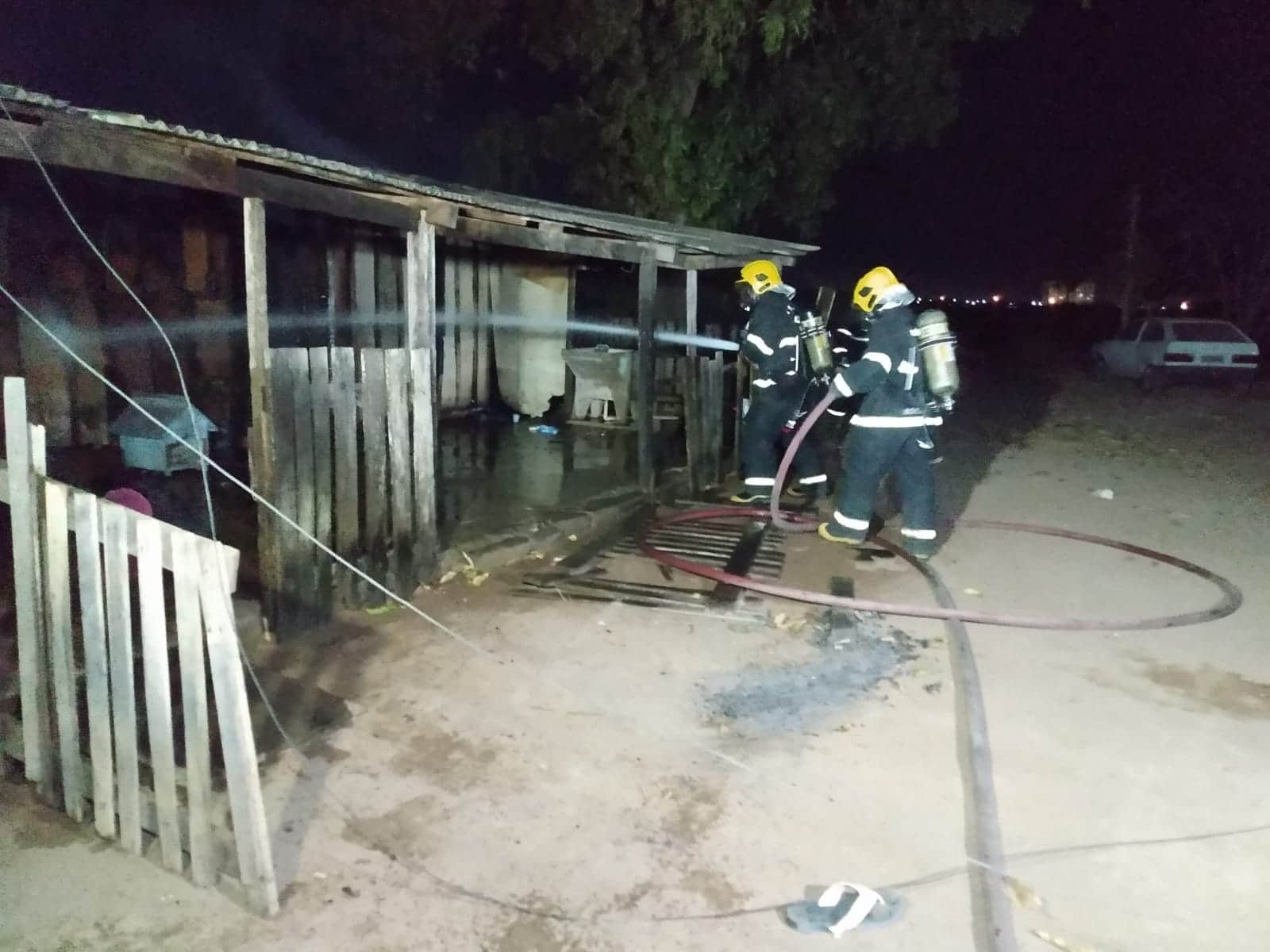 SINOP: Homem incendeia residência após colocar fogo em lixo 7