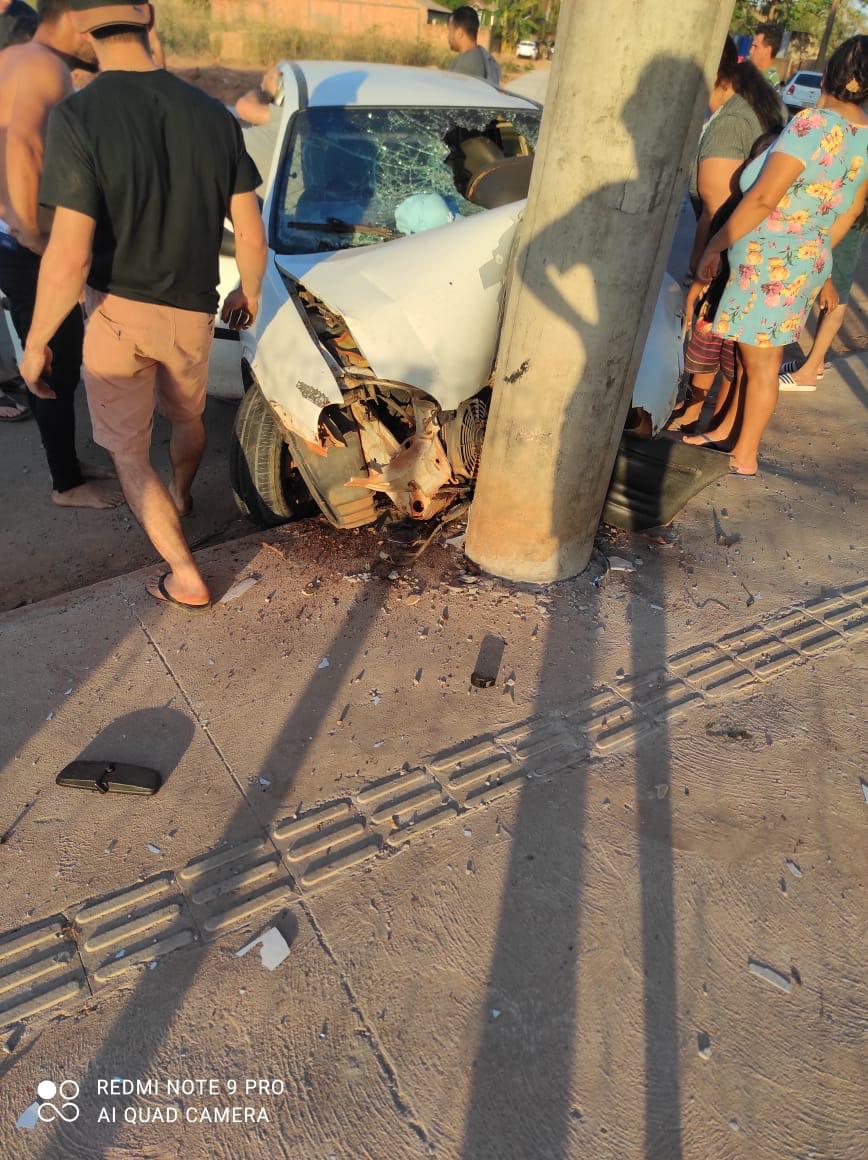Mulher morre após veículo colidir contra poste em Sinop 10