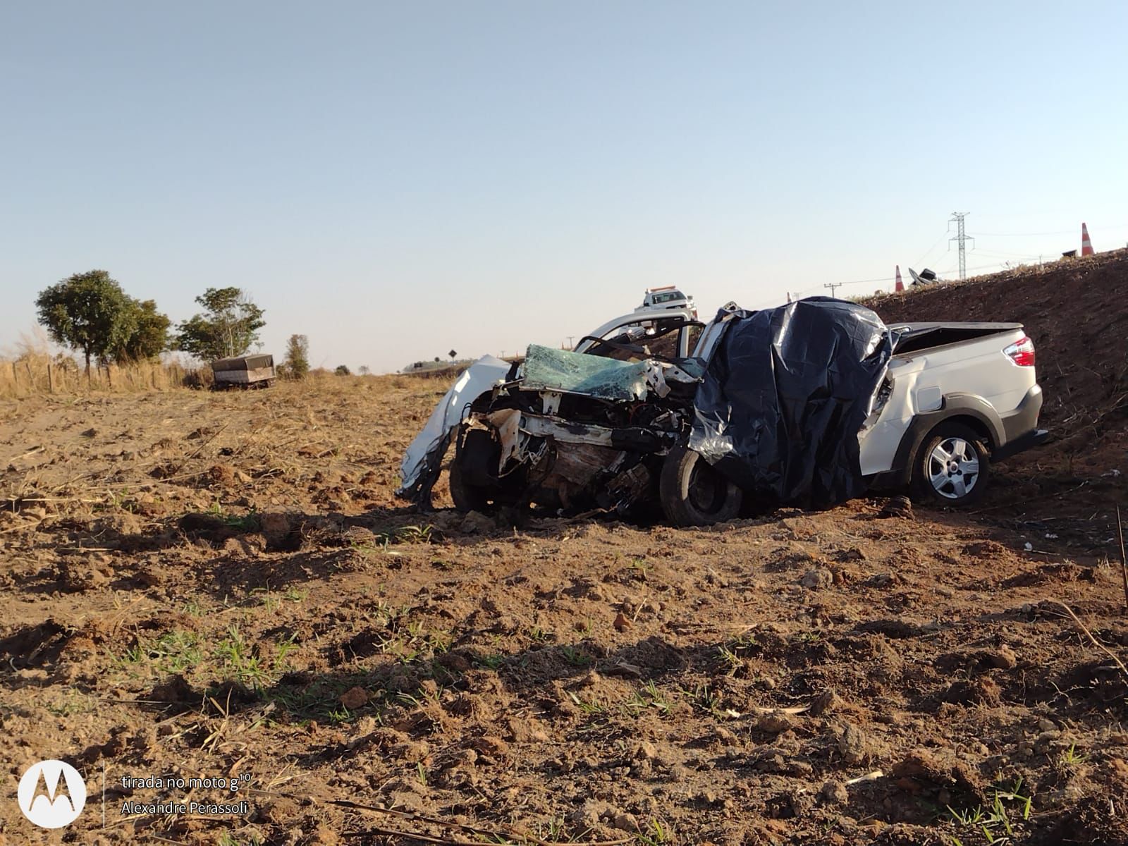 Homem morre após ter carro esmagado na BR-163 em Sorriso 2