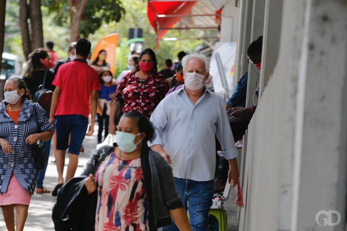 Flexibilização de uso de máscara é avaliada em Mato Grosso