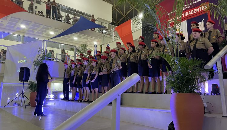 Escola Militar realiza 1º 'Cantata de Natal' para encerramento de ano letivo 6