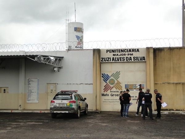 URGENTE: 14 presos fogem de penitenciária em MT