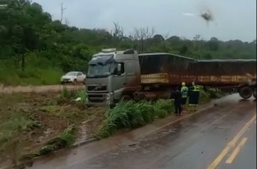 TRAGÉDIA: Motorista morre após colisão violenta na BR 163 em Itaúba 5