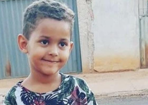TRAGÉDIA: Criança de 06 anos morre afogada ao cair em Piscina