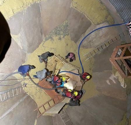 Homem morre após 10 horas soterrado em silo com soja 4
