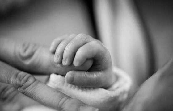 TRAGÉDIA: Recém-nascido de 21 dias morre asfixiado enquanto dormia