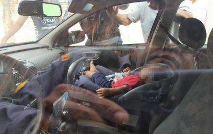 Bebê de 10 meses preso em veículo é resgatado pela PM