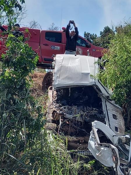 Acidente deixa casal morto e camionete totalmente destruída em MT 8