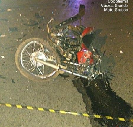 Colisão frontal entre motocicletas deixa condutores mortos 4