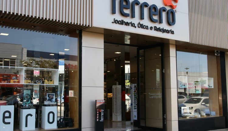 Ferrero Joias comemora 20 anos de fundação e lança Coleção Girassóis 55