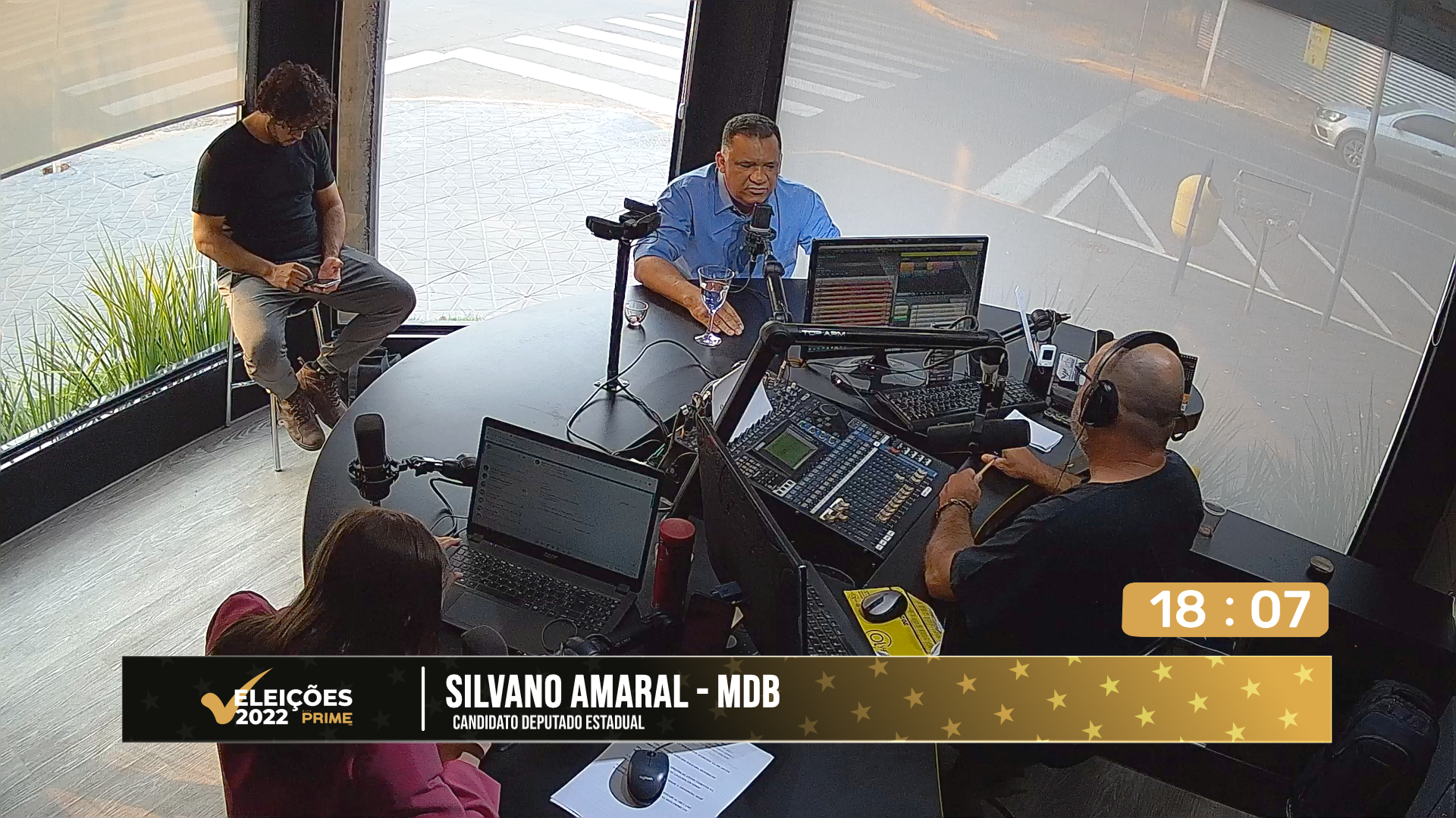 Confira a entrevista com o candidato a Deputado Estadual Silvano Amaral na Hits Prime FM 1
